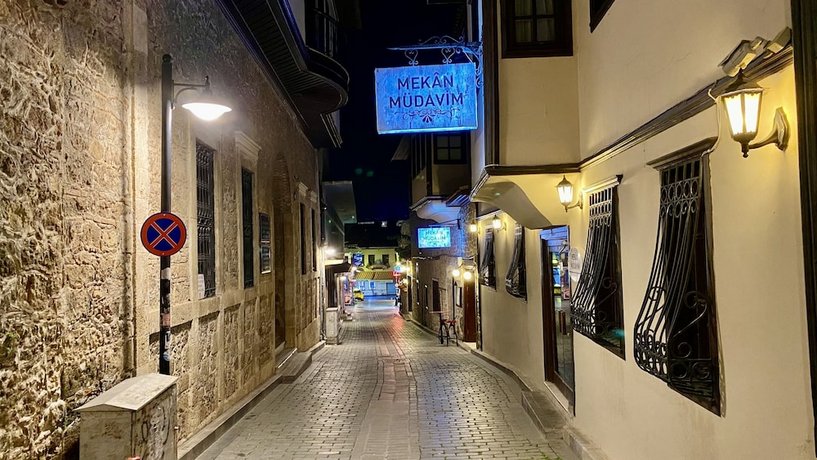 Mediterra Art Hotel