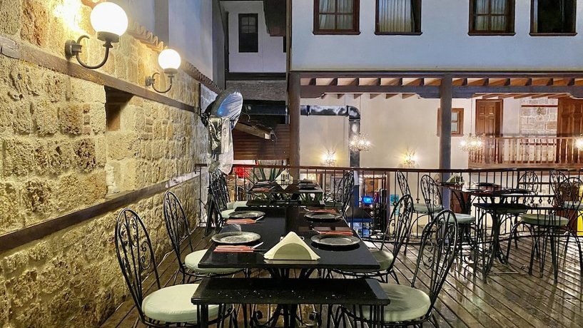 Mediterra Art Hotel
