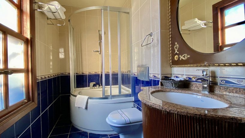Mediterra Art Hotel