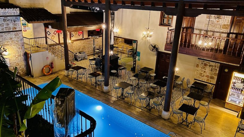 Mediterra Art Hotel