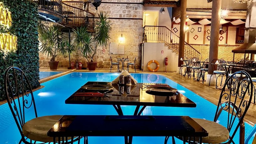 Mediterra Art Hotel