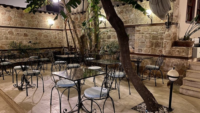Mediterra Art Hotel