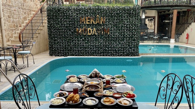Mediterra Art Hotel
