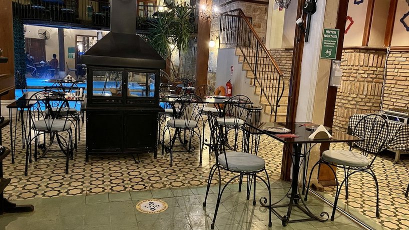 Mediterra Art Hotel