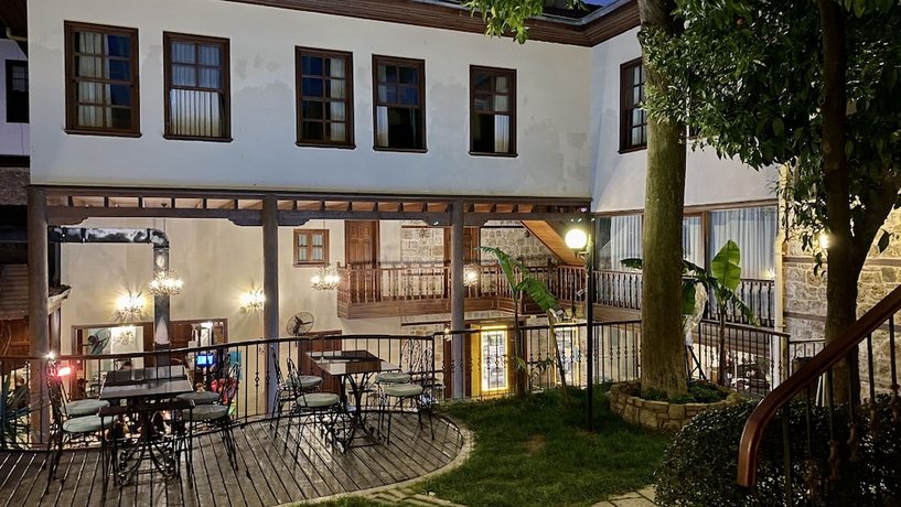 Mediterra Art Hotel