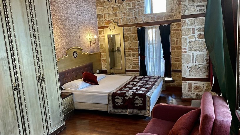 Mediterra Art Hotel