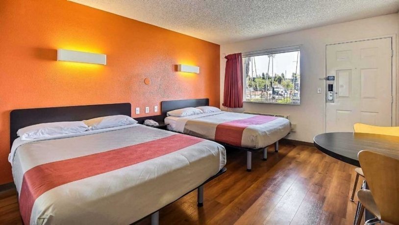 Motel 6 Oakland - Embarcadero
