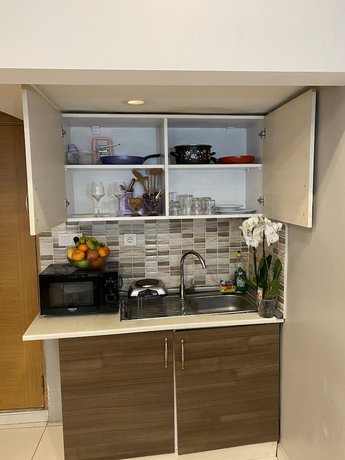 Riverland Suites