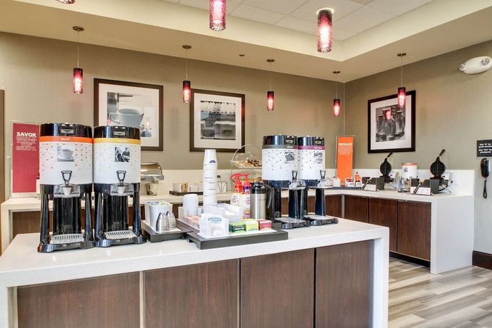 Hampton Inn & Suites Greenville Airport