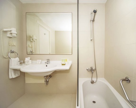AlQasr Metropole Hotel