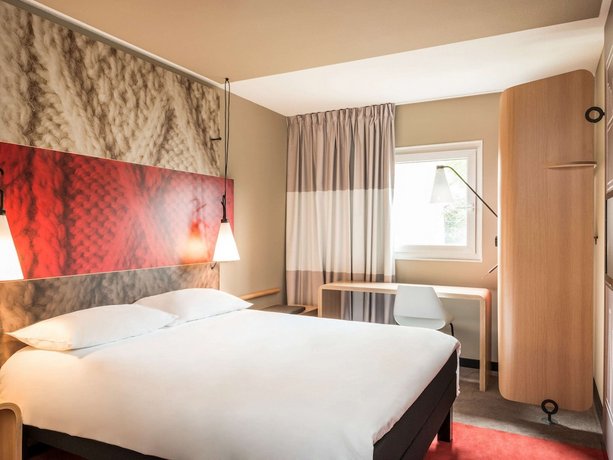 Ibis Sofia Airport Hotel - Park & Fly