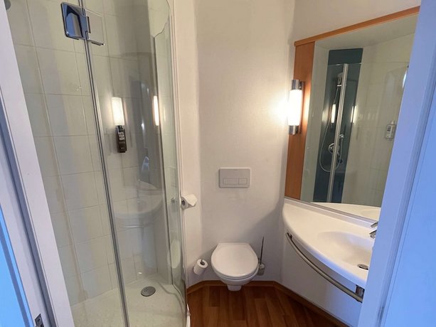 Ibis Sofia Airport Hotel - Park & Fly