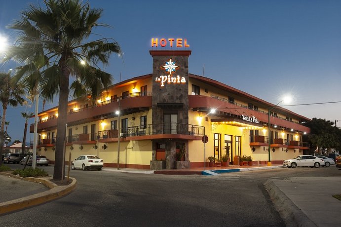 Hotel La Pinta Images