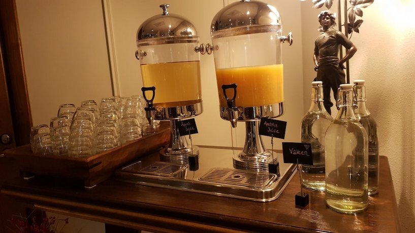 Hotel Bishops Arms Mora