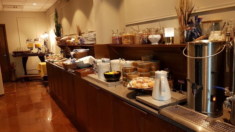 Hotel Bishops Arms Mora