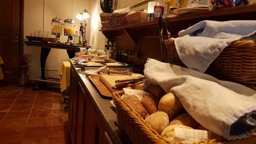 Hotel Bishops Arms Mora