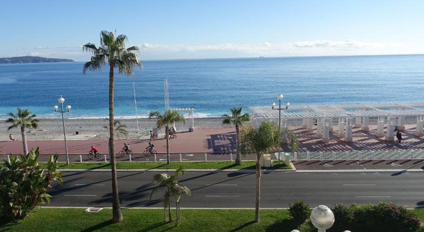 Apartment Les Yuccas Promenade Des Anglais In Nice - 5 Persons 2 Bedrooms