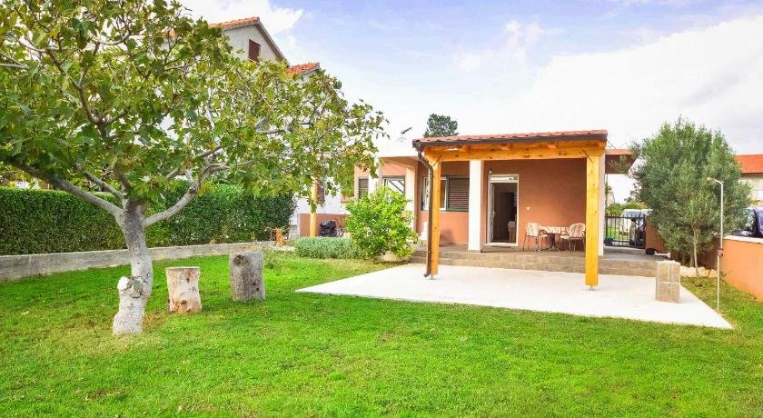 Holiday Home Lorenzo Privlaka