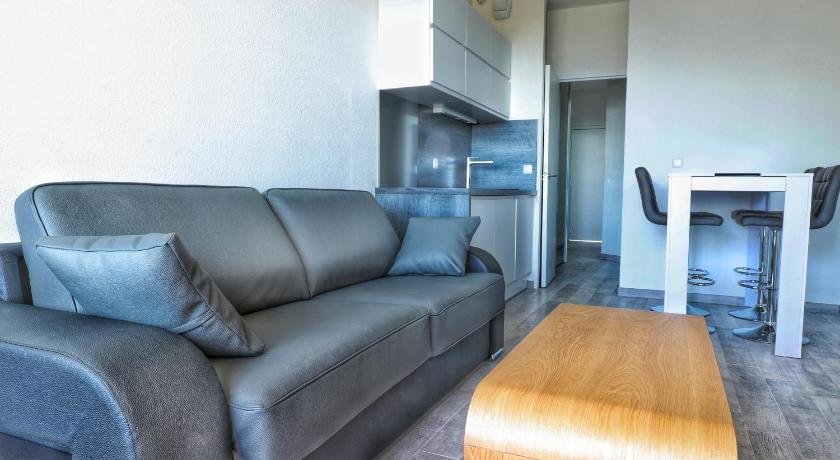 Apartment hotel Luxe vue mer a 100 metres des plages etage 8