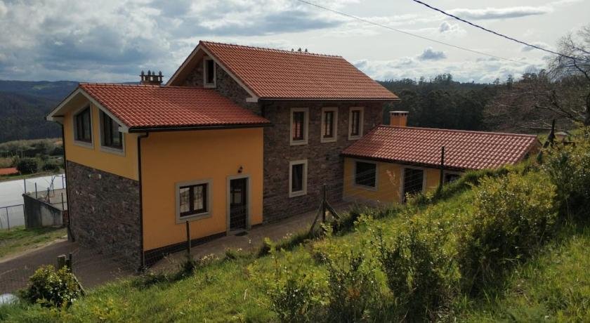 Casa rural con piscina Cedeira San Roman