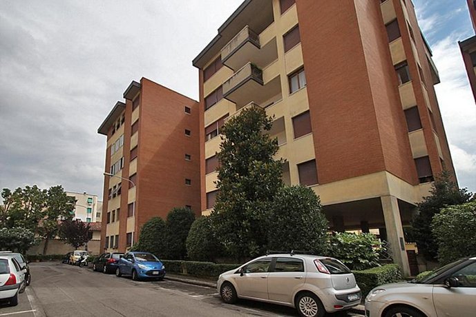 Comfortable Friendly Apartment With Parking