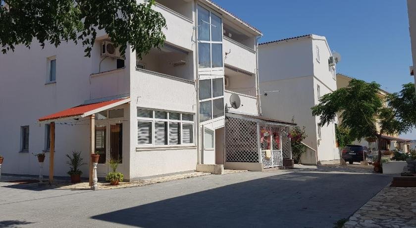 Apartman Tom Novalja