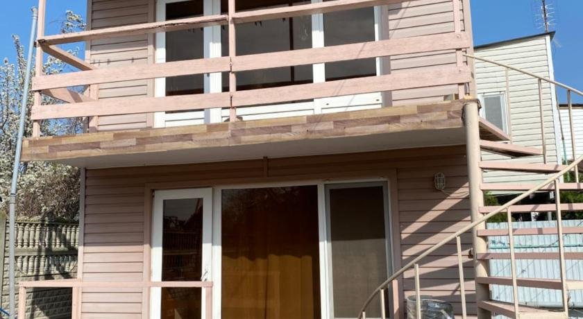 Guest house on Kubanskiy 15