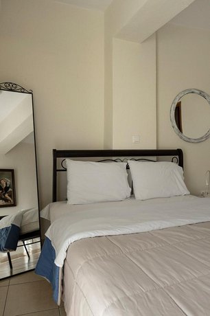 Zefiron Flat