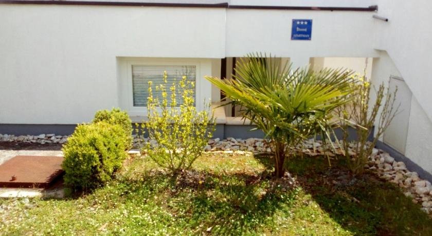 Apartment Mato