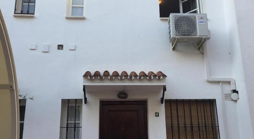 El Cortijuelo Magnificent triplex terraced house with rooftop of 18m2 overlooking the sea Parking