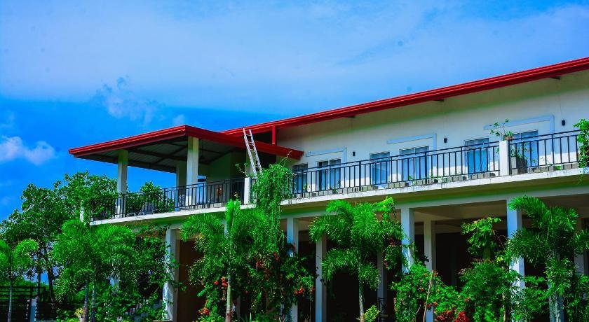 Yala Aqua House