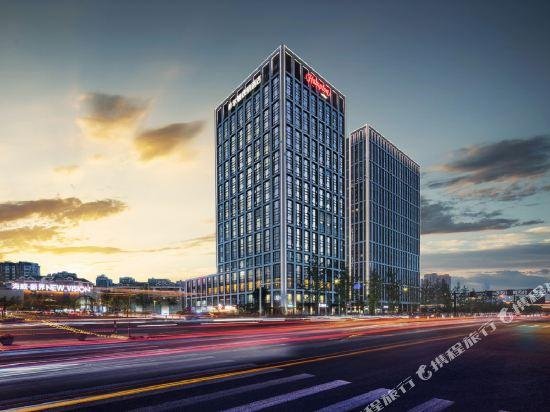 Hampton by Hilton