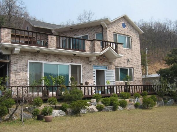 GanghwadoDia Pension