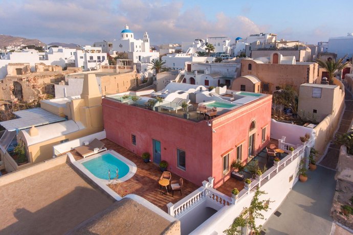 Santorini Secret Suites & Spa