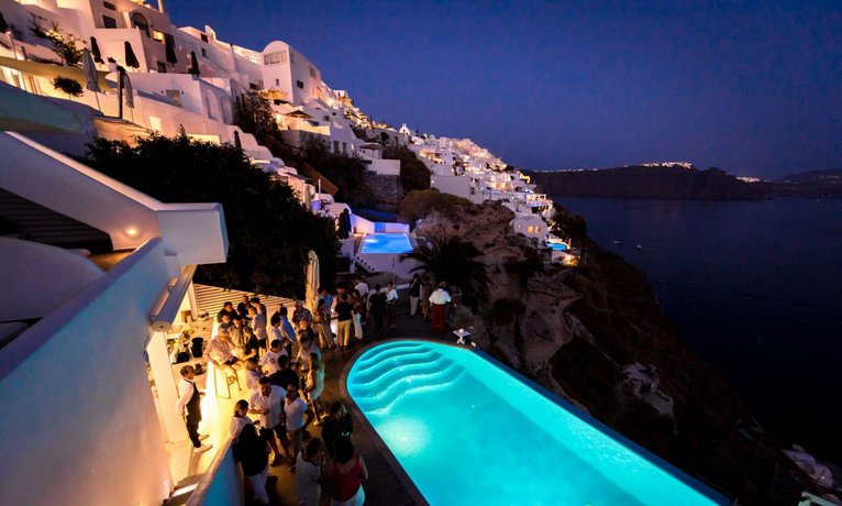 Santorini Secret Suites & Spa