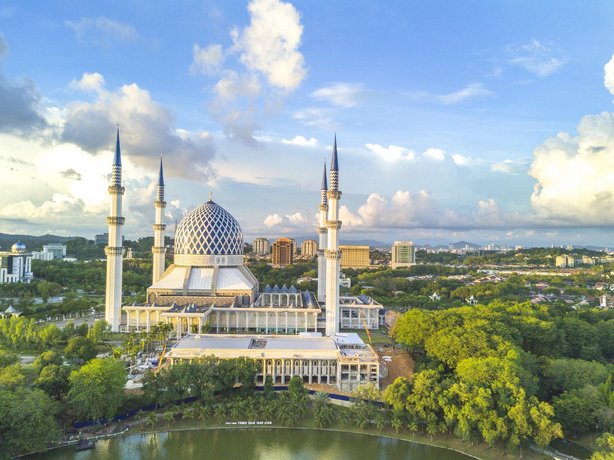 Alami Garden Residences & Homestay