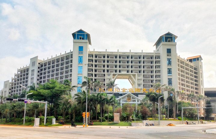 Golden Sunshine Hotspring Resort