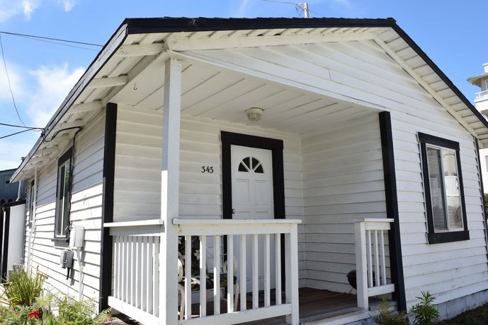 343 Hinds Two-Bedroom Holiday Home