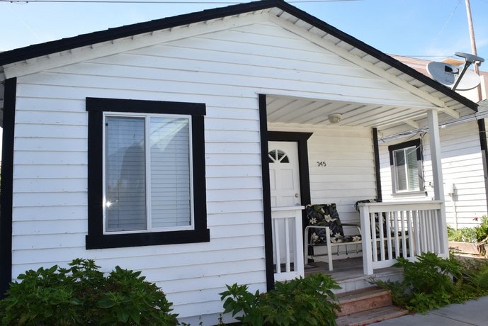 345 Hinds Two-Bedroom Holiday Home