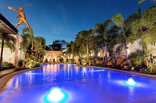 Hotel & Suites Country