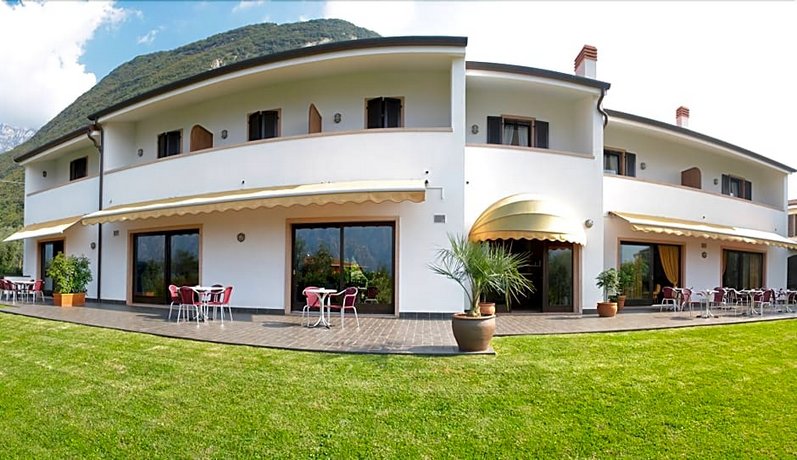 Hotel Residence Alesi
