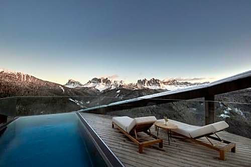 Hotel Rosalpina Dolomites