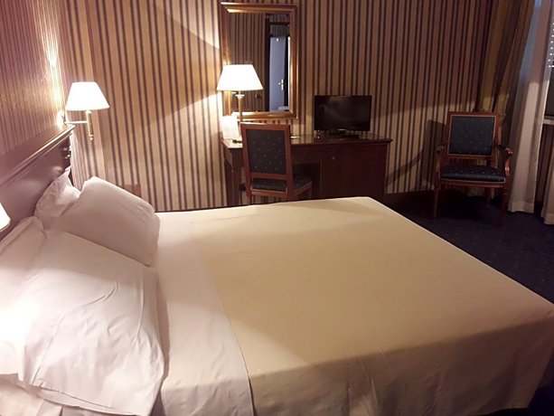 Hotel Jolly