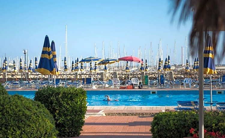Hotel Baia Del Sole