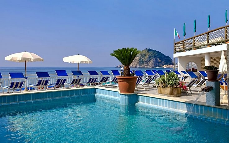 Hotel Vittorio Beach Resort