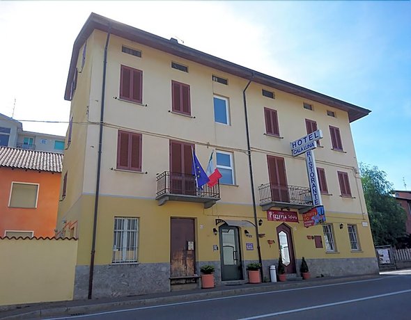 Hotel Calaluna Gaglianico