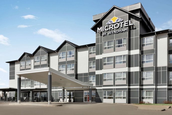 Microtel Inn & Suites by Wyndham Estevan Feathertick Inn Canada thumbnail