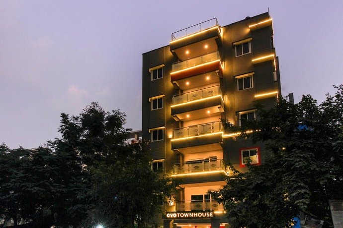 SilverKey Executive stays 17209 Malikarjuna Residency Gachibowli