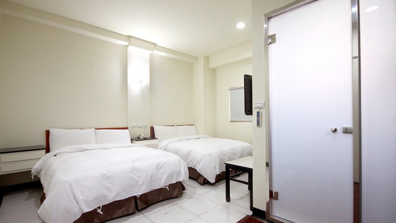 E Moon Hotel