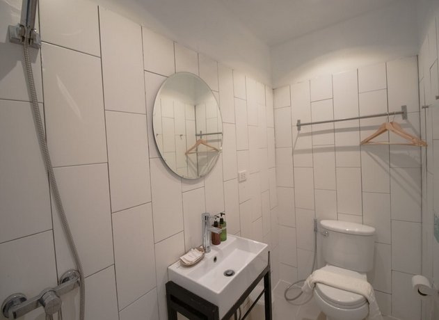 Oon poshtel